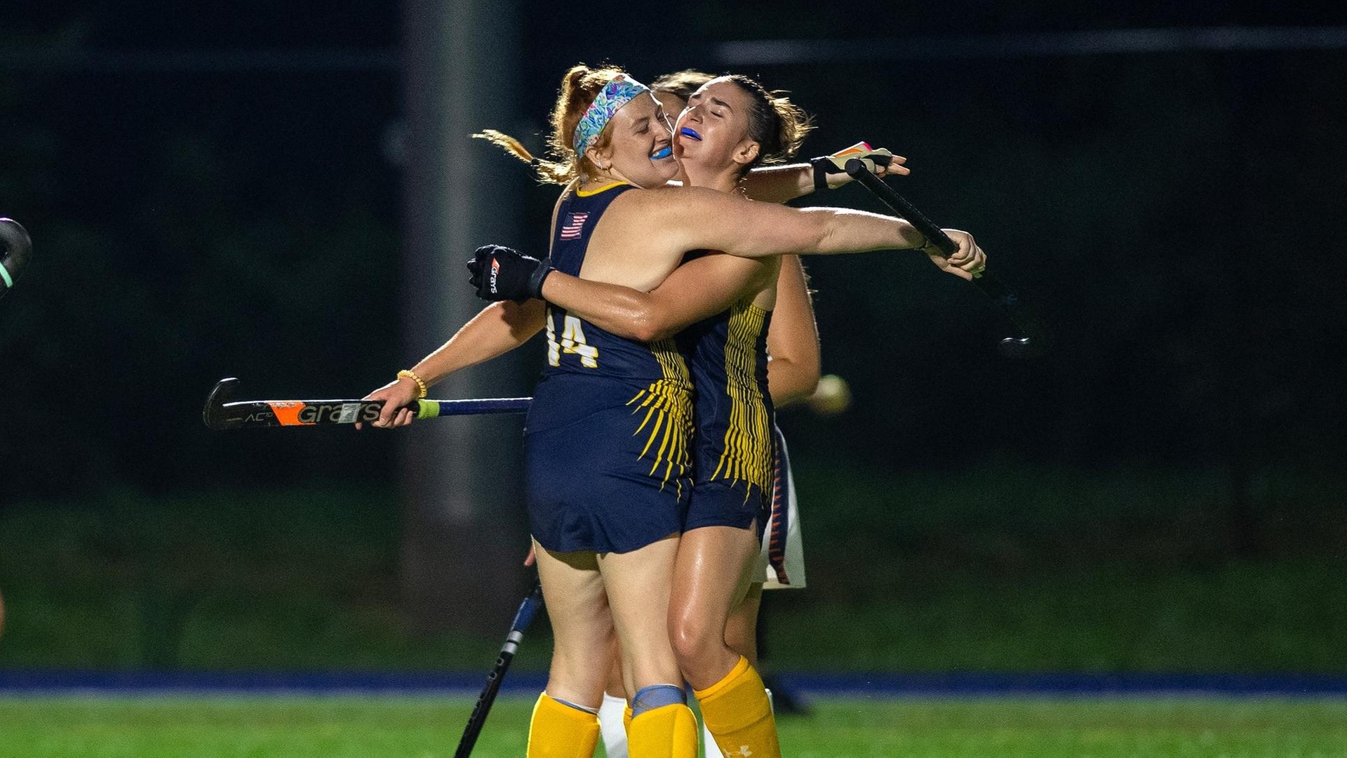 Field Hockey Picks Up First Win, Defeats Anna Maria on the Road Tuesday, 3-1