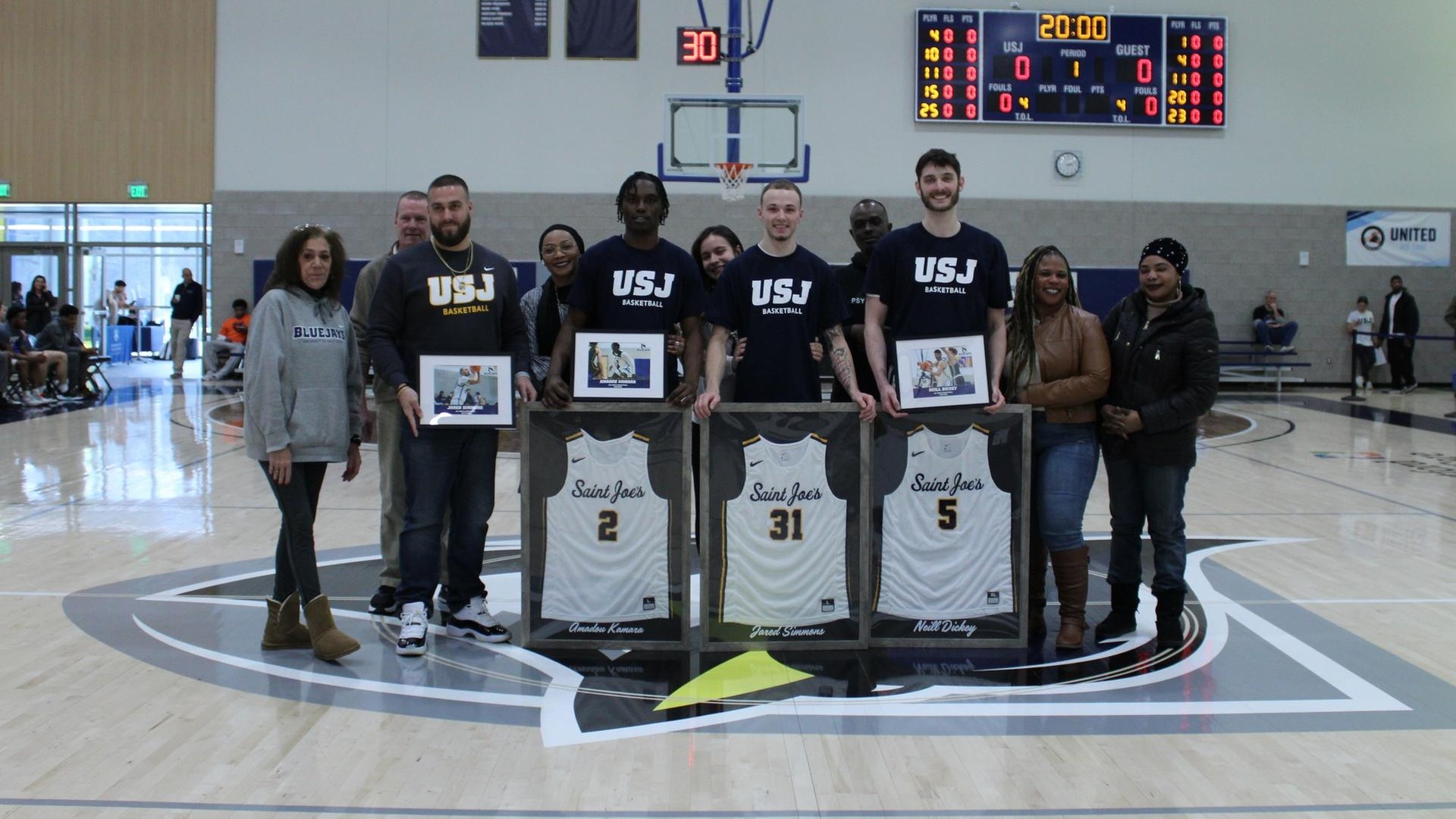 Men's Hoops Completes Perfect GNAC Regular Season, Tops Chargers on Senior Day, 91-70