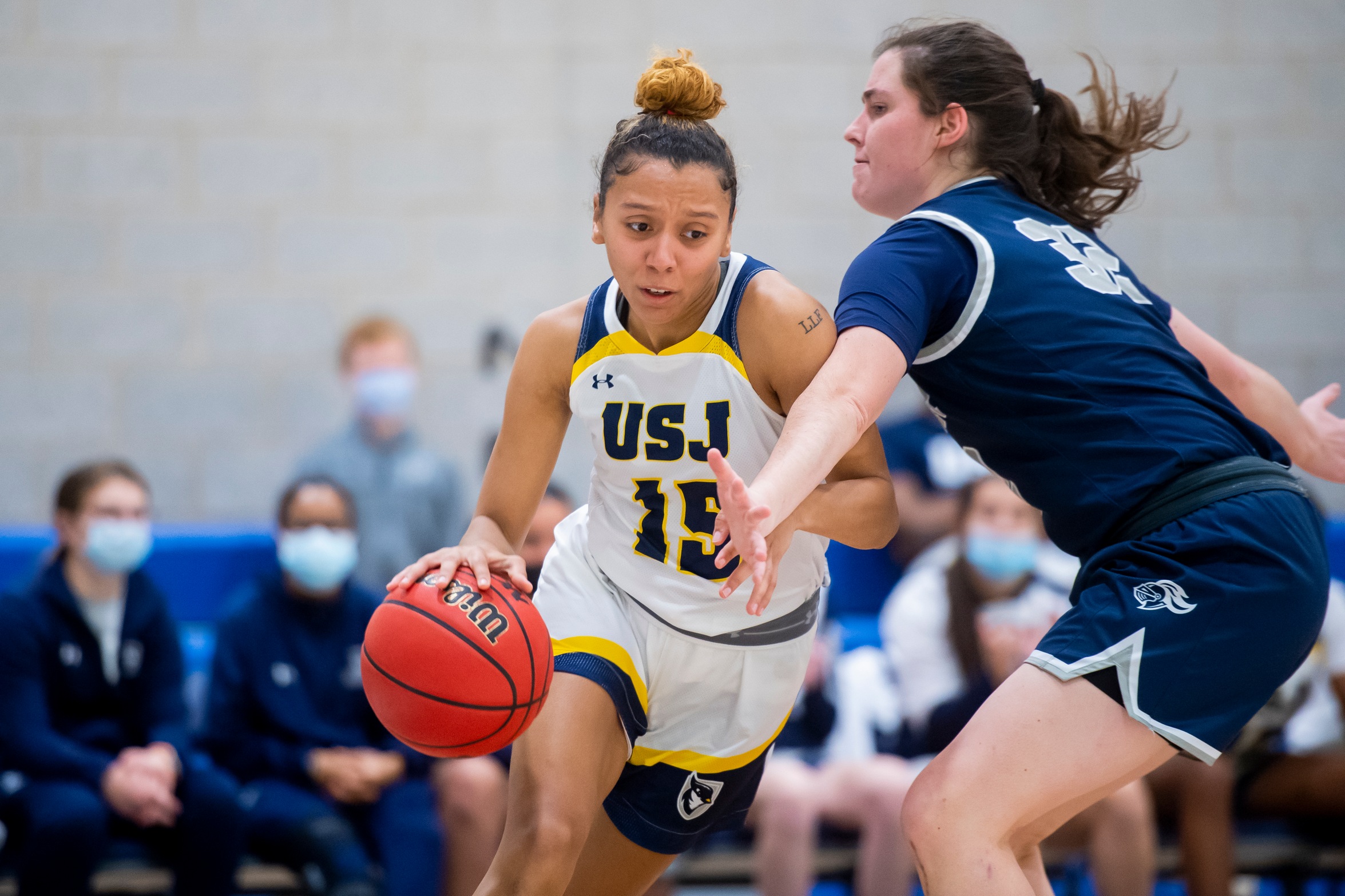 Women's Basketball Tripped Up By Falcons Monday, 73-58
