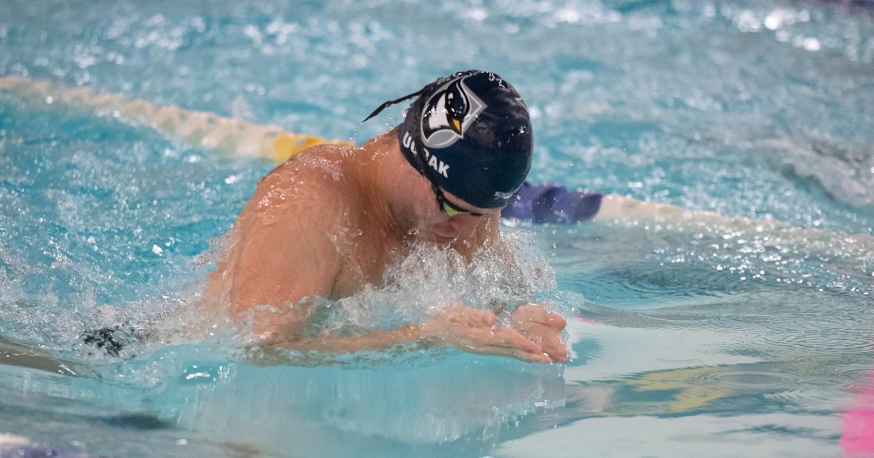 Men's Swimming & Diving Finishes Fourth at RWU Invitational