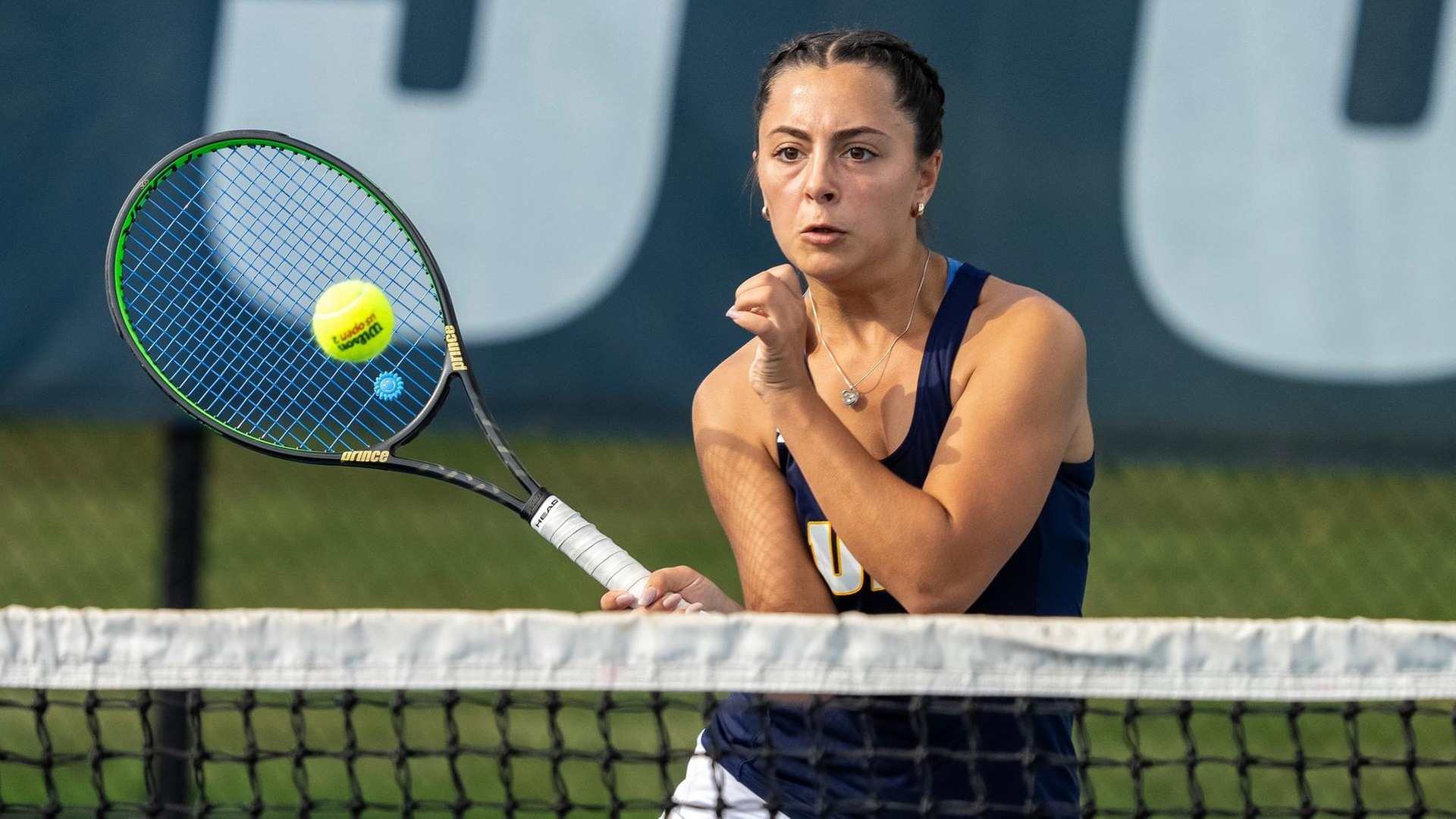 Women's Tennis Tames WCSU, 5-4, Tuesday Afternoon