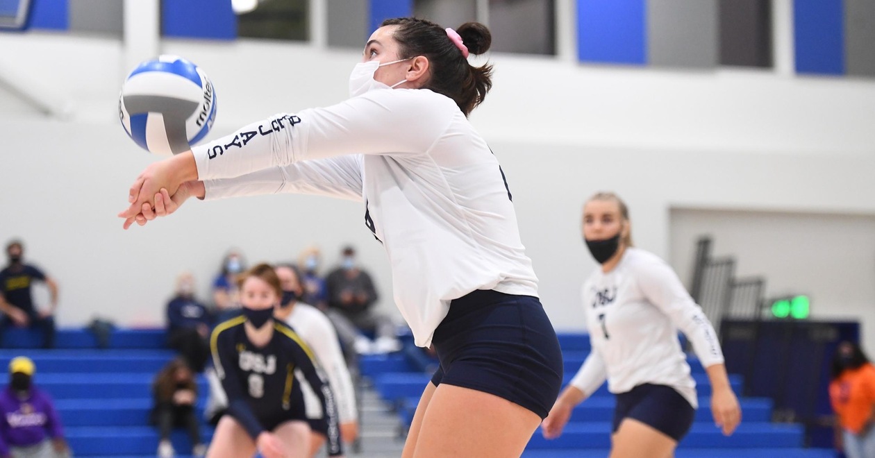 Volleyball Defends Home Court In 3-2 Thriller Thursday